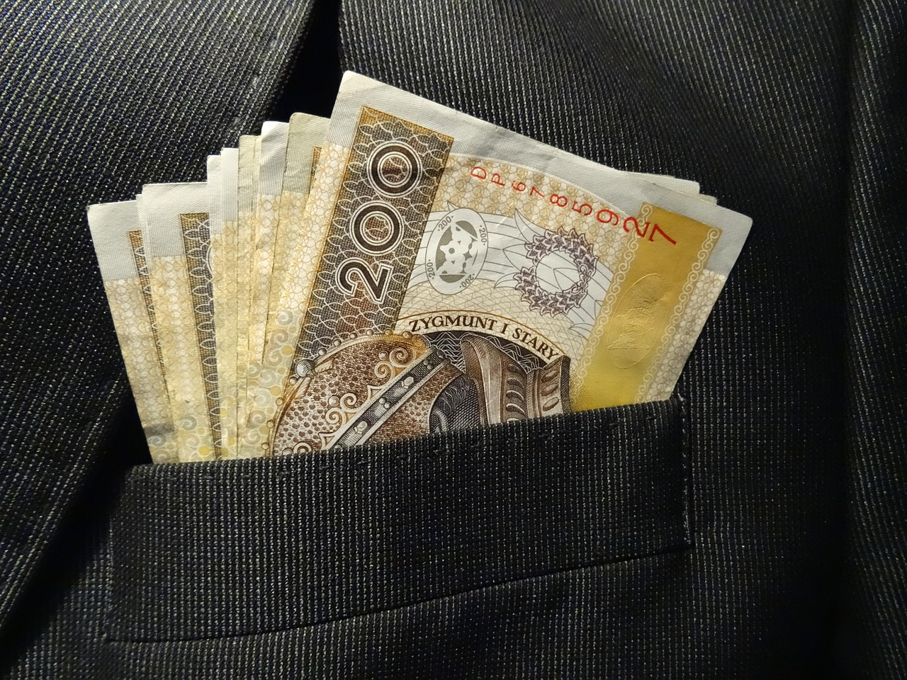 Dofinansowanie PFRON do wynagrodzeń pracowników niepełnosprawnych. Kto i na jakich zasadach może z niego skorzystać?
